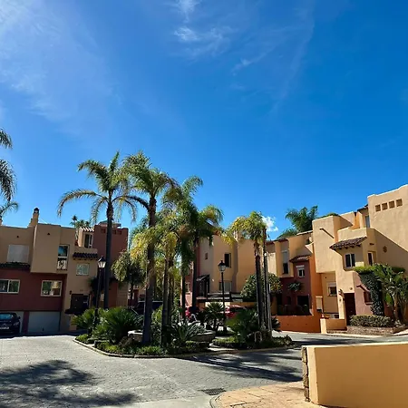 Будинок відпочинку Luxury Puerto Banus *